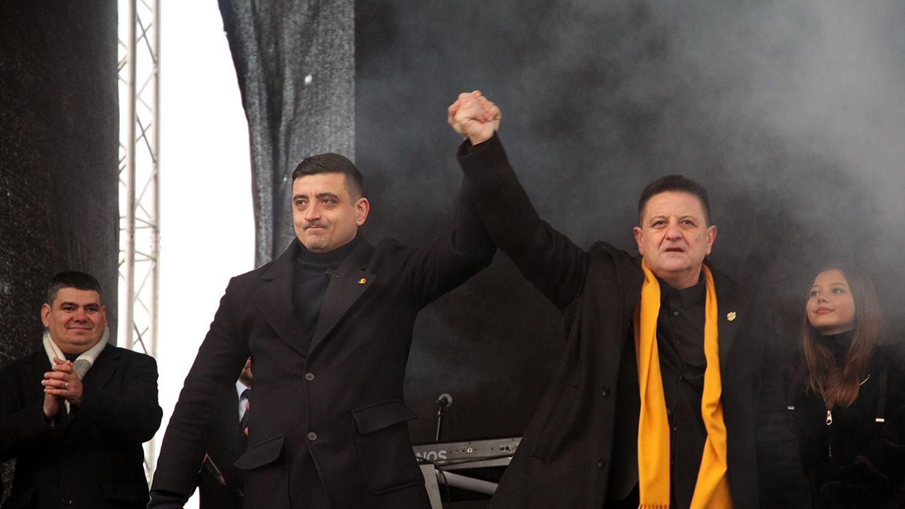 VIDEO Lansare AUR la Constanța: Candidatul partidului extremist la primărie, susținut de figuri reșapate din administrația Mazăre-Constantinescu și nici 300 de persoane/ Cine e Ovidiu Cupșa (ex-PNL), apropiat de baronii PSD