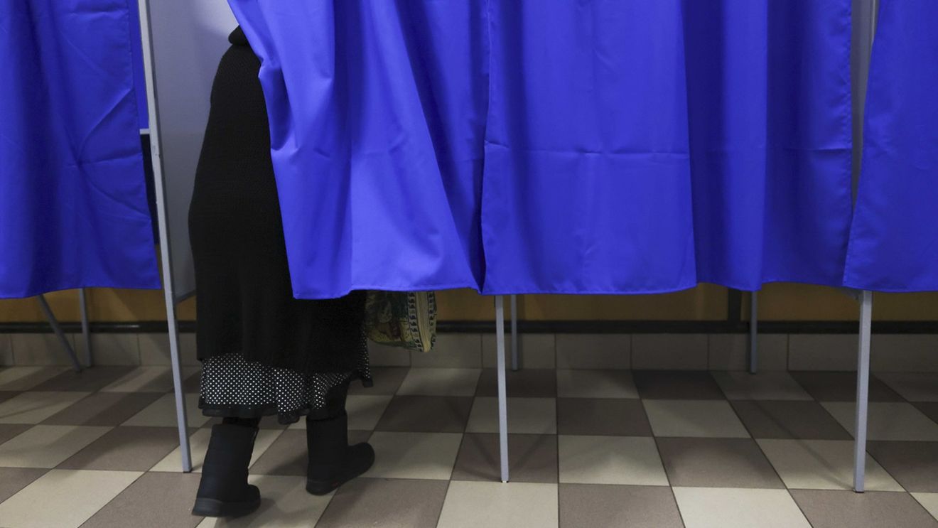 Până la ora 11 au votat 11,34% dintre alegători. Prezența e mai mică decât la alegerile din 2019, când a fost de 12,9%