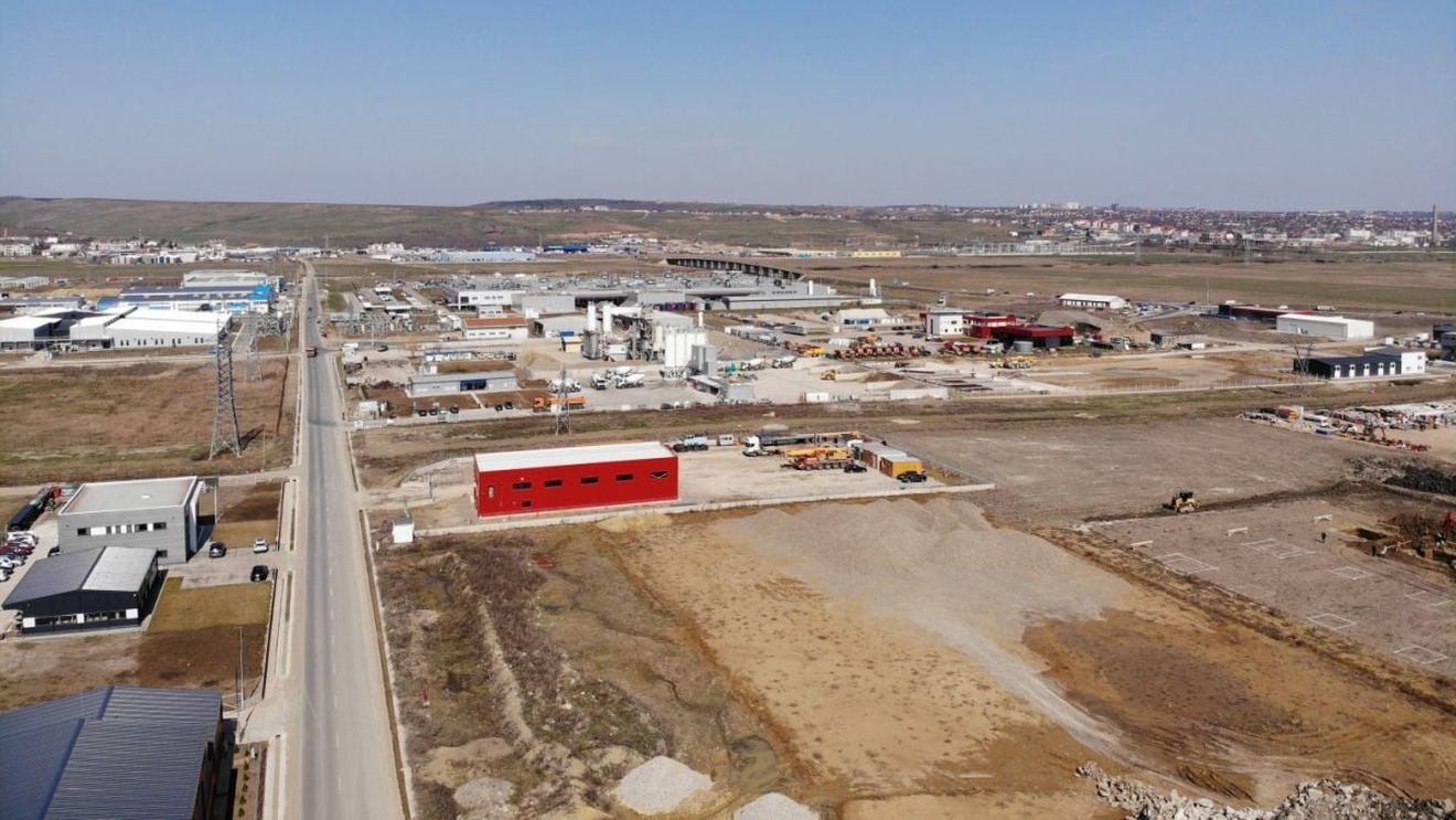 ANALIZĂ Re-industrializarea Iașului. Mari companii private își mută producția în parcurile industriale din județ după modelul de succes al comunei Miroslava. Imagini VIDEO din dronă