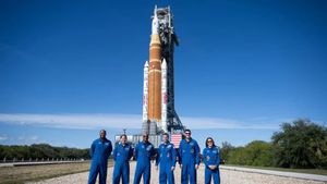 Echipajul misiunii Artemis 2 a sosit la Centrul Spaţial Kennedy pentru a se pregăti de lansarea în jurul Lunii