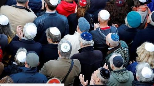 Germania: Simbolurile religioase ocupă centrul scenei publice