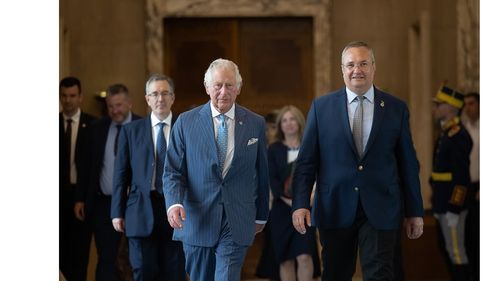 VIDEO Prințul Charles, în vizită la Palatul Victoria: Înaltul oficial a fost interesat de politicile României în domeniul energiei verzi și regenerabile și a amprentelor de emisie de dioxid de carbon