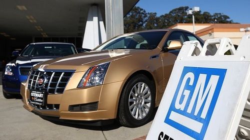 Se extind grevele de la General Motors şi Ford Motor, dar nu şi la Stellantis, care a făcut concesii / Prima grevă simultană împotriva celor trei mari producători auto din Detroit intră în a treia săptămână