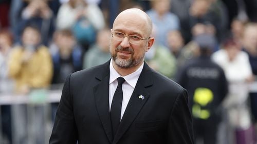 Premierul ucrainean a ajuns în Canada/ Denys Shmyhal: "Avem nevoie de vehicule blindate grele și de mai multe proiectile de artilerie, este de o importanță crucială pentru contraofensiva noastră"