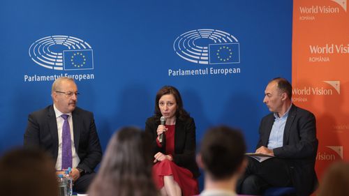Priorități la zi pentru educație incluzivă. Mihaela Nabăr (World Vision România): Copii vulnerabili sunt în toată țara/ Vasile Dîncu, europarlamentar: Lupta cu abandonul școlar va fi temă prioritară în UE