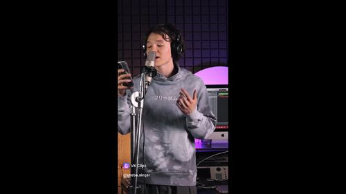 VIDEO Echipa de investigație a opozantului Alexei Navalnîi susține că a descoperit identitatea unui presupus fiu secret al Ministrului rus al Apărării, Serghei Șoigu / În ultimul an, el ar fi produs cântece pop în limba engleză, în timp ce tatăl său trimitea zeci de mii de tineri ruși pe frontul din Ucraina