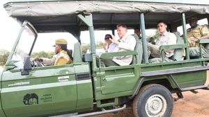 Criminal complaint filed by the far-right AUR against President Klaus Iohannis, regarding his foreign trips