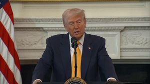 Trump a semnat un ordin executiv pentru a creşte producţia internă de pământuri rare, un sector dominat de China