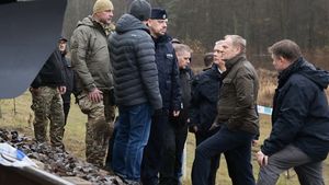 Premierul Poloniei afirmă că au fost identificați doi ucraineni care lucrează pentru Rusia, în atacul liniei ferate care leagă Varșovia de Lublin și Ucraina