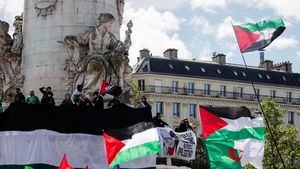 Manifestații pro-palestiniene în Franța și Germania / Mii de persoane au demonstrat pe străzi: "Palestina va trăi, Palestina va învinge!", "Israel ucigaş, Macron complice!"