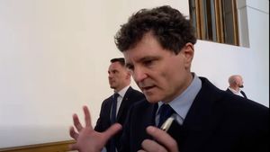 BREAKING Nicușor Dan: Varianta care pare să se contureze este aceea a unui guvern politic minoritar, care să se bazeze pe un acord parlamentar de sprijin agreat în prealabil / Invit partidele parlamentare să demareze discuțiile pentru semnarea acestui acord parlamentar