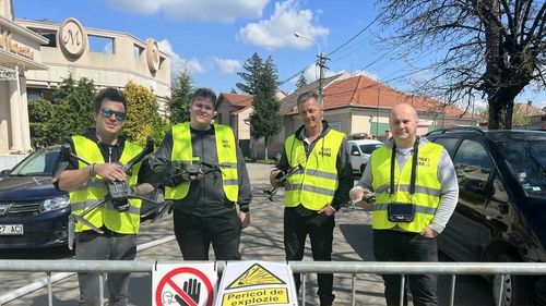 Salvatori cu drone din Bihor: Visul nostru e să putem transporta cu drona un defibrilator portabil ori o trusă de prim ajutor, pentru a ajuta cât mai repede o victimă