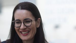 Exit-Poll: Clotilde Armand, la egalitate cu George Tuță la Sectorul 1