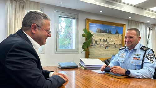 Noul ministru israelian al securității naționale, Itamar Ben Gvir, a ordonat poliției să îndepărteze orice steag palestinian