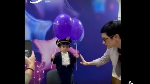 VIDEO Băiețelul lui Nicușor Dan, în centrul atenției la Spitalul Universitar / Prima doamnă a participat la Ziua Mondială a Prematurității