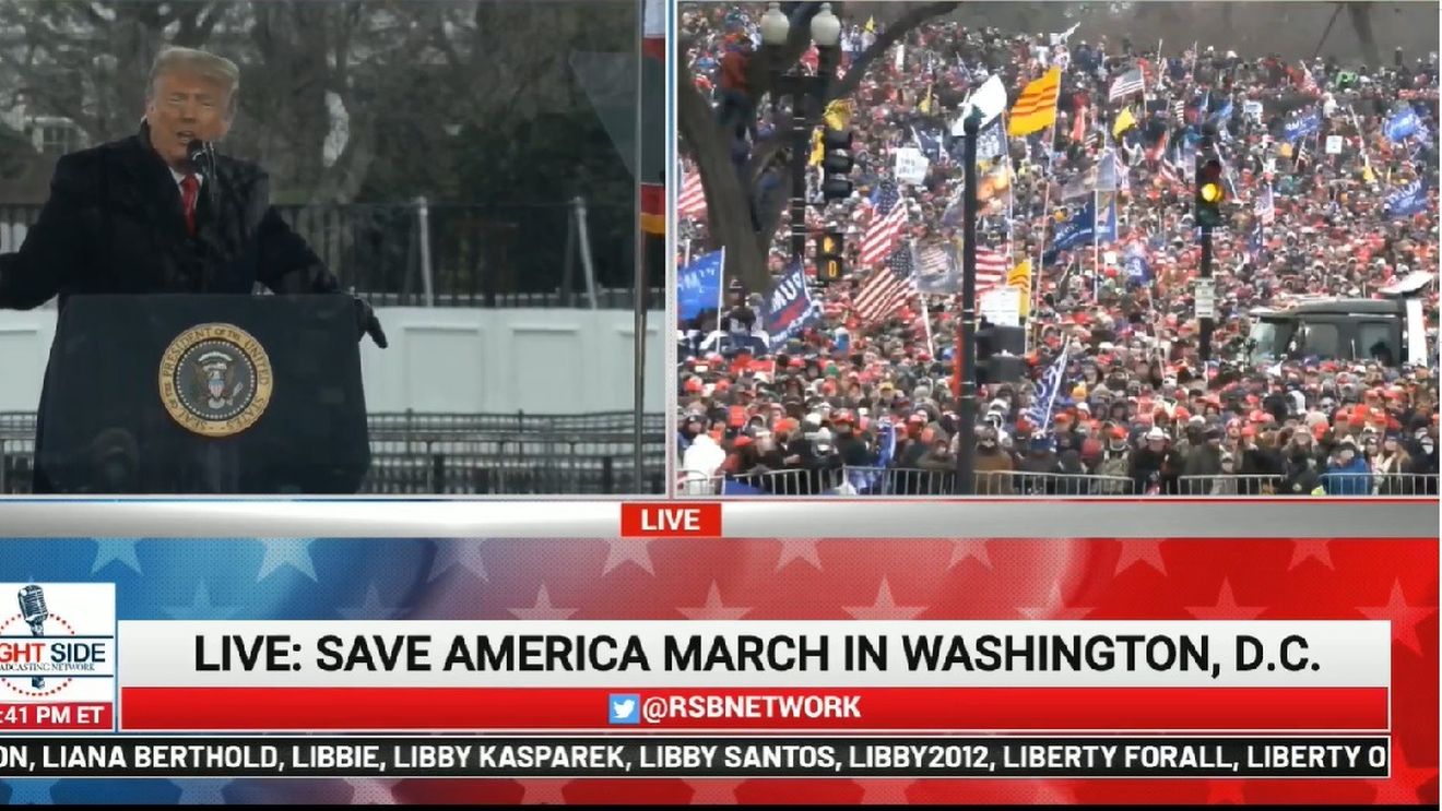 Trump, în fața susținătorilor strânși la Washington: Nu vom renunța niciodată, nu ne vom recunoaște înfrângerea/ El i-a atacat pe republicanii „slabi” care nu ar vota împotriva recunoașterii victoriei lui Biden