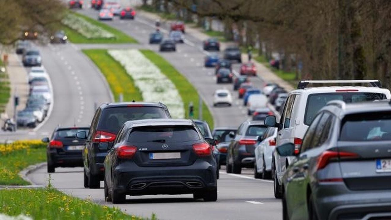 Comisia Europeană declanșează o procedură de infringement pentru întârzierea transpunerii de către România a normelor ce privesc siguranța infrastructurii rutiere