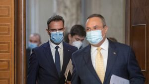SURSE Premierul Ciucă se întâlnește la 11.30 cu liderii coaliției pe tema certificatul verde și pe tema bugetului