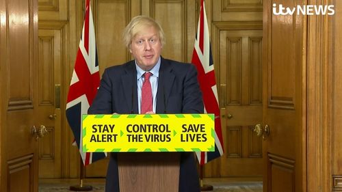 Dezvăluire ITV: Boris Johnson a avut o petrecere de ziua nașterii în timpul primei carantine din 2020, în ciuda regulilor care interziceau adunările în interior  / Cu o săptămâna înainte: „Îi îndemn pe toți să continue să dea dovadă de reținere și să respecte regulile”