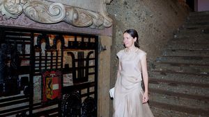 Primele Doamne ale țării, îmbrăcate de ieșence / Mirabela Grădinaru în rochii Irina Schrotter, Carmen Iohannis în ținute Andreea Tincu / ”E o onoare și o mândrie să vedem designul românesc promovat la un nivel atât de înalt”