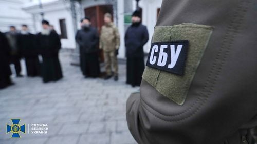 Peste 200 de percheziţii în Ucraina la reţele care facilitează fuga bărbaţilor pentru a evita mobilizarea