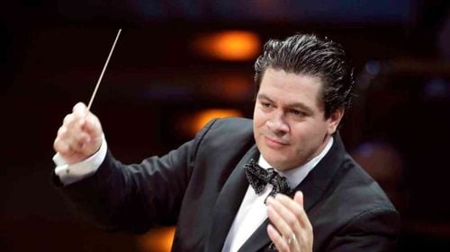 Cristian Măcelaru, acasă la Timișoara. Dirijorul care cucerește lumea a revenit pe scena copilăriei sale