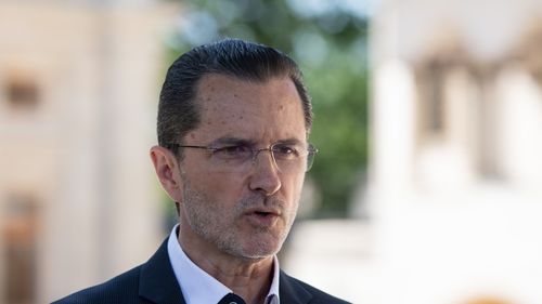 Vasile Bănescu, reacție după ce un preot cerea închisoare pentru ”fetele frumoase care atrag băieţii„: ”O mostră de „gândire” barbar clericalizată” / ”Ce trist! Când miezul creștinismului e doar libertate, dragoste, bucurie”