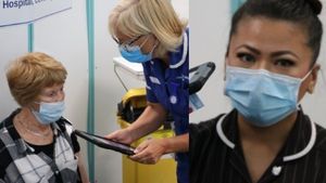 Prima persoană care a primit un vaccin anti-Covid omologat a fost inoculată cu a treia doză la Spitalul din Coventry, Anglia, în același timp cu asistenta care i-a administrat prima doză