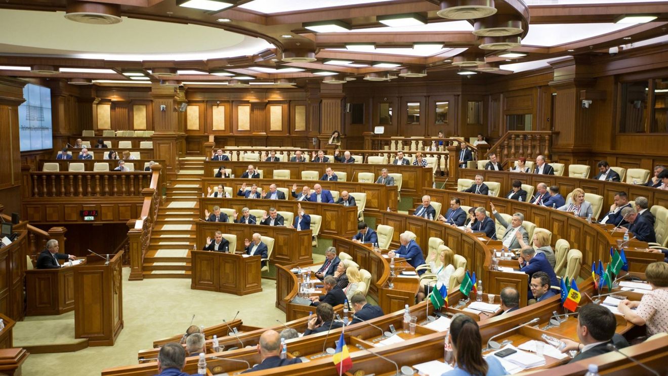 Modificari structurale în arhitectura statului la Chișinău: Majoritatea pro-europeană schimbă regulile unor instituții cu greutate