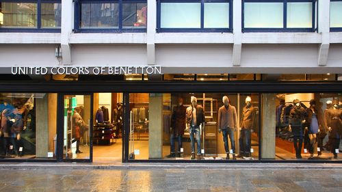 Pierderi șocante pentru compania italiană Benetton, în 2023: "În câteva luni, de la 13 la 100 de milioane de euro" / Luciano Benetton: ”E un șoc care ne lasă fără suflare”