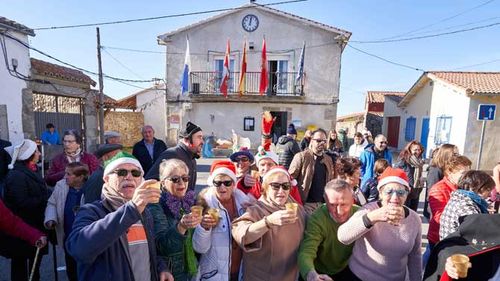 De ce Anul Nou a venit azi la prânz într-un mic sat din Spania
