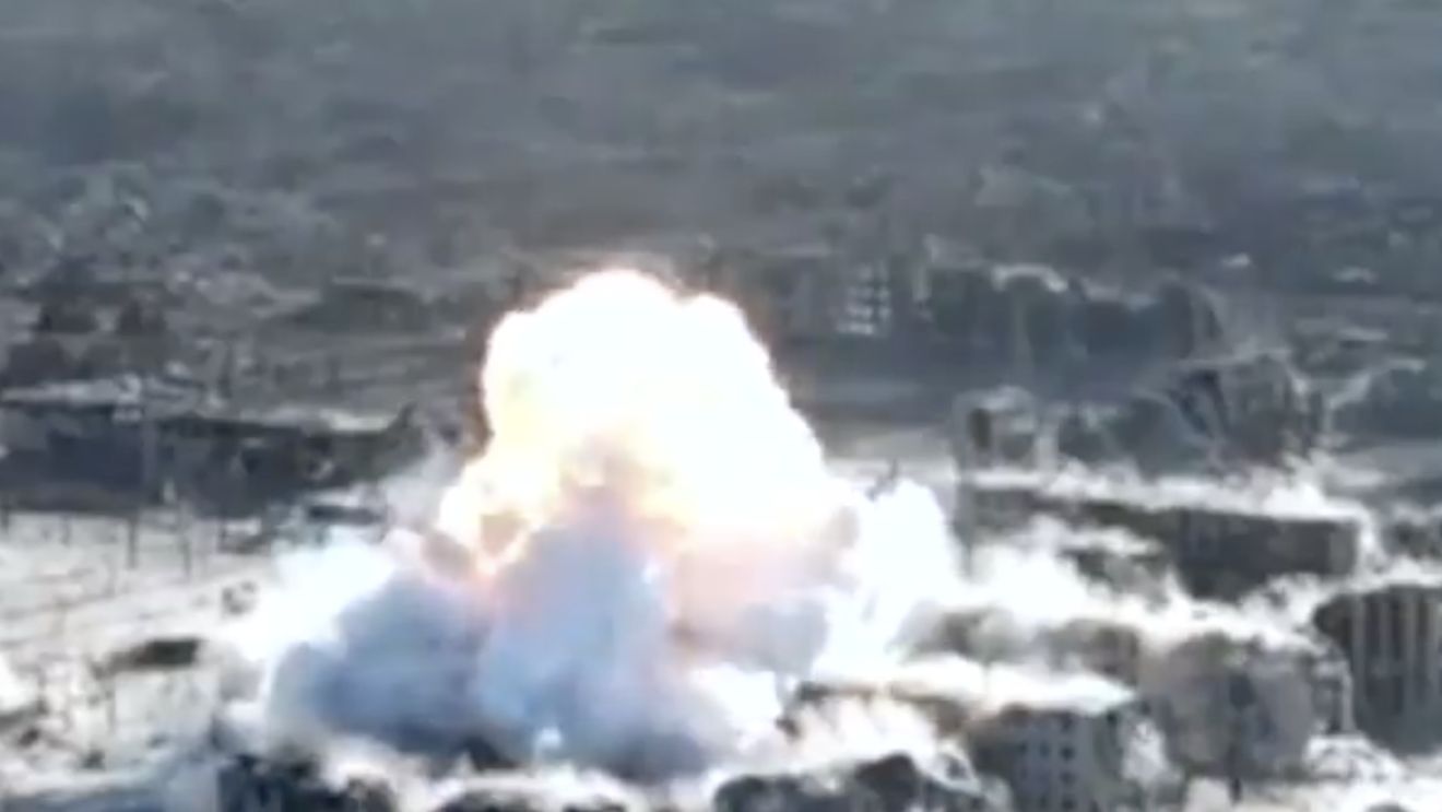 Bloggeri militari ruși susțin că Rusia a folosit în Ucraina „cea mai mare bombă non-nucleară” din lume, ODAB-9000 / Ucrainenii dezmint informația
