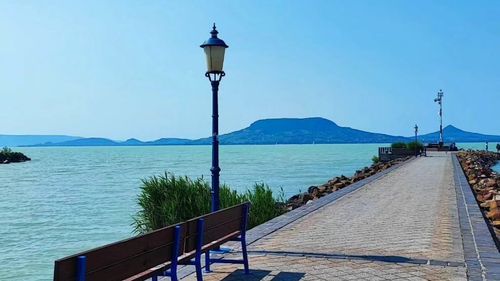 Mâna lui Orban se întinde asupra lacului Balaton, „Marea Ungariei”, o destinație de vară populară pentru unguri