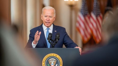 În primul Crăciun la Casa Albă, Joe Biden a lăudat ”imensul curaj” al americanilor în fața pandemiei COVID-19