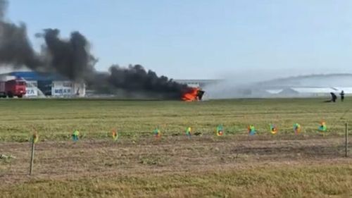 VIDEO Coliziune aeriană între două „mașini zburătoare” în timpul repetiției pentru un spectacol aerian în China