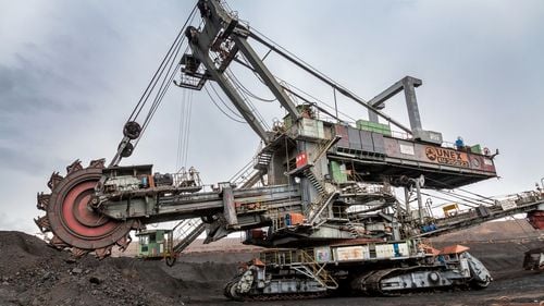 INFOGRAFIC: Până la urmă, ce pământuri și elemente rare are Ucraina și la ce pot fi folosite? Un procent semnificativ din rezerve se află în zonele ocupate sau controlate de Rusia