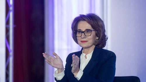 Nicoleta Pauliuc, după ce legea pensiilor militare a fost atacată la CCR: Mai are doamna Weber legitimitatea de a conduce Avocatul Poporului, în condiţiile în care execută ordinele prim-ministrului Ciolacu?