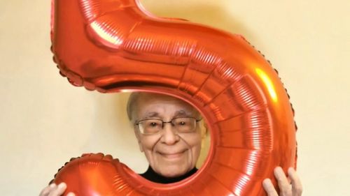 Filosoful și eseistul Mihai Șora a împlinit vârsta de 105 ani: „Și l-am luat pe 5 în brațe”