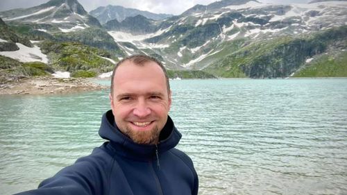 Consilierul local USR Timişoara, Răzvan Negrişanu, după ce Fritz a fost declarat în conflict de interese administrativ: Documentaţia pentru PUZ era deja semnată de fostul primar, Fritz doar a semnat referatul de înaintare către CL