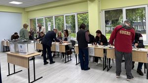 MAE: Procesul electoral se desfășoară în deplină legalitate și transparență în toate cele 965 de secții de vot din afara țării