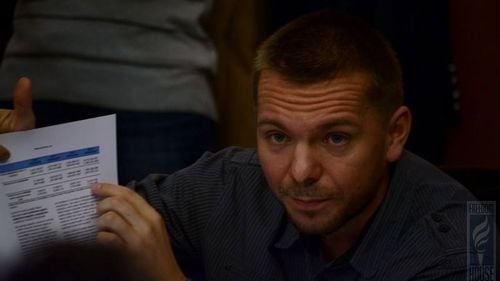 Jurnalistul Attila Biro de la Rise Project a fost reținut timp de o oră de poliția din Bulgaria în timp ce documenta un caz de corupție. El a fost eliberat joi noapte