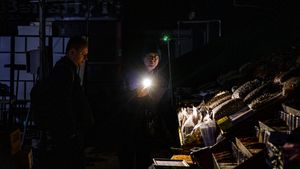 Întreruperi de electricitate în regim de urgenţă în toată Ucraina, după noile bombardamente rusești