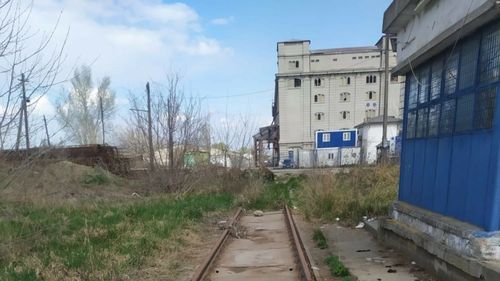 Portul Galați, punct-cheie pentru transportul feroviar de marfă spre Ucraina via Republica Moldova: Reparațiile liniei de tren cu ecartament european și rusesc durează 2 luni