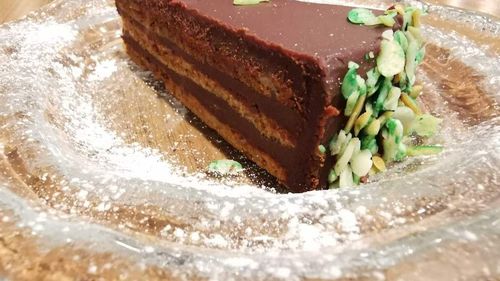 Prăjitura bulgărească Garash, în topul dulciurilor recomandate de ghidul culinar Taste Atlas / A fost desemnată cea mai bună prăjitură, cel mai bun desert cu ciocolată şi cea mai bună prăjitură cu ciocolată din lume