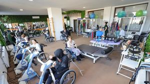 Pas cu pas spre redobândirea libertății de mișcare, la Spitalul de Recuperare Medicală ”Sfântul Sava cel Sfințit”