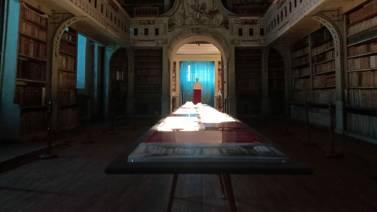 S-a finalizat licitația pentru restaurarea Bibliotecii Batthyaneum din Alba Iulia, deținătoarea unui tezaur cultural remarcabil al Transilvaniei și României