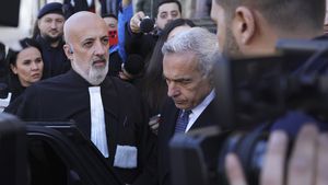 Călin Georgescu, judecat marți pentru promovarea legionarismului și cultul criminalilor de război
