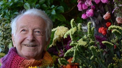 Supraviețuitor al Holocaustului dă o replică pe TikTok unui blogger american care compara restricțiile împotriva celor nevaccinați cu persecuțiile naziste. Clipurile au fost vizionate de aproape 600.000 de ori