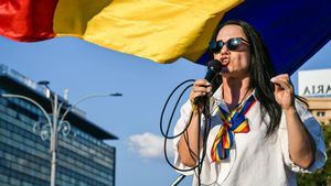 Un influencer suveranist a semnat angajament cu Securitatea comunistă în octombrie 1989 pentru a-și turna colegii de liceu, potrivit CNSAS/ Adriana Balint a primit verdict de necolaborare pentru că nu au fost descoperite note informative / A candidat la Parlament din partea Partidului Patrioții Poporului Român