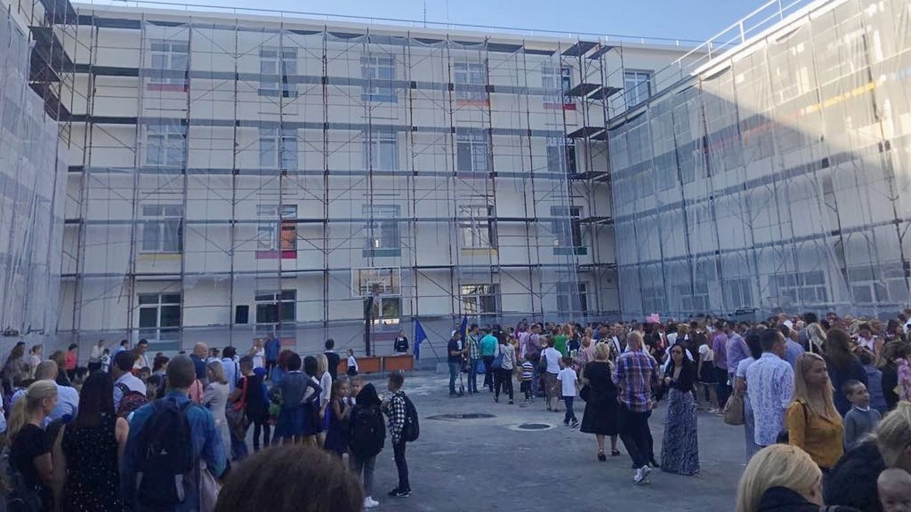 Școlile vor putea decide asupra instalării sistemelor de supraveghere audio-video, în vederea asigurării pazei şi protecţiei persoanelor, bunurilor şi valorilor